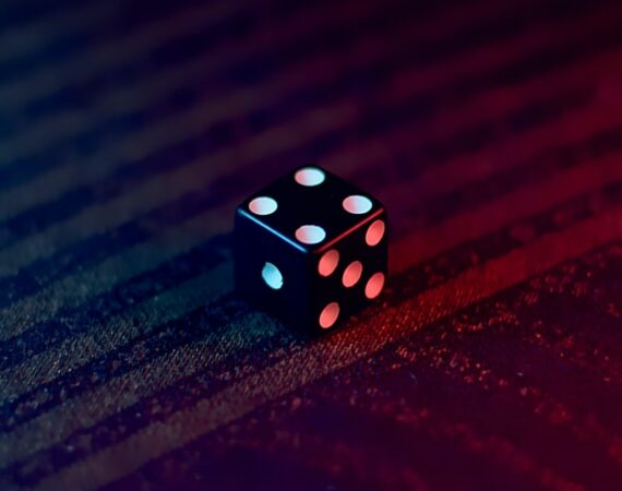 骰子吹牛6大技巧|自從學會後想喝罰酒都喝不到 2 大老二